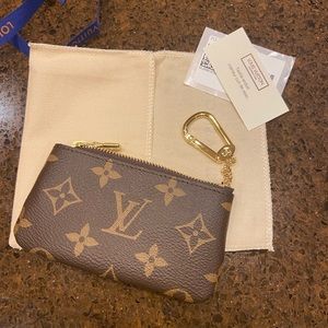 ❗️authentic❗️Louis vuitton monogram key pouch